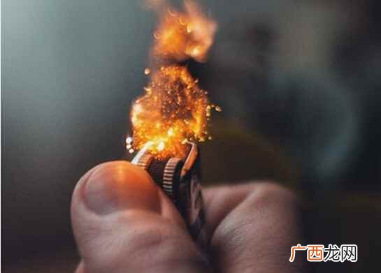 吸烟的危害的真实视频 吸烟的危害
