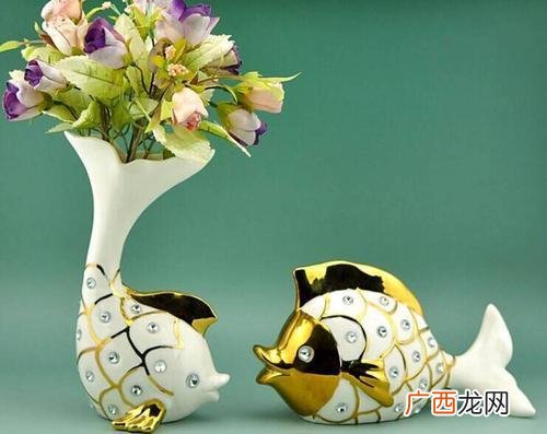 平安的象征，赶紧买一个吧 家里花瓶的寓意和象征