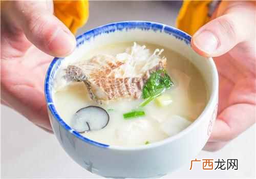 鱼头豆腐汤的做法有哪些 鱼头和什么煮汤好喝,鲢鱼头的做法大全