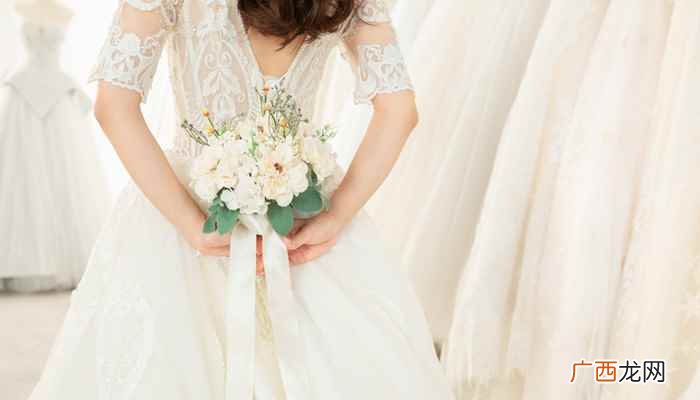 花嫁和婚纱有区别。两者的区别 花嫁和婚纱有区别吗