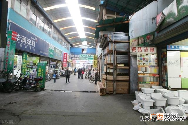 今年建材市场低迷惨淡吗 建材市场为什么越来越冷清了
