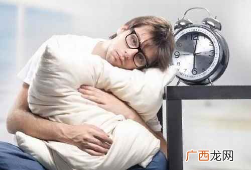 脸上气色差是什么原因 气色不好是什么原因造成的