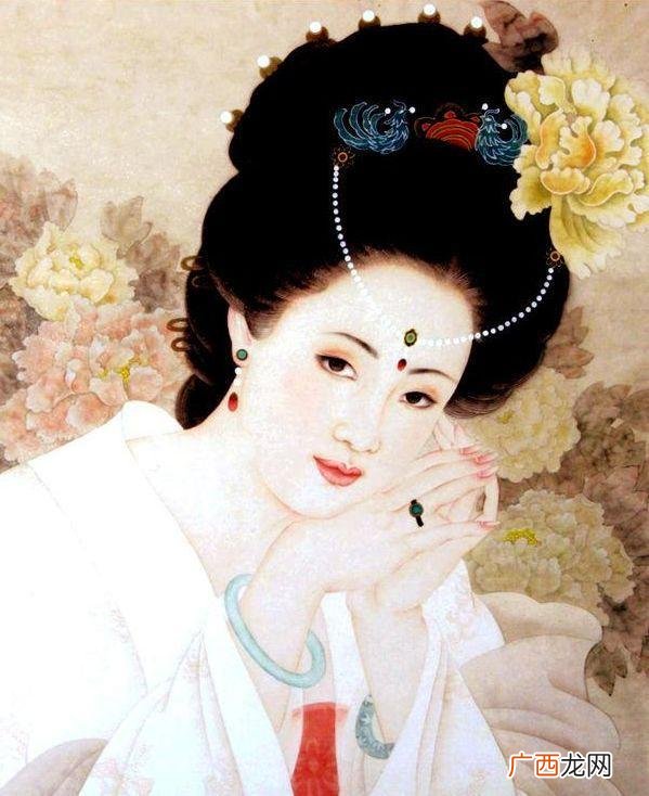 杨玉环的事迹故事简介 杨玉环的一生真实历史故事