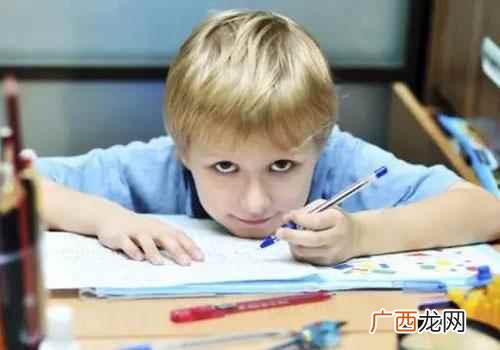 左撇子聪明吗有没有这种说法 左撇子聪明吗