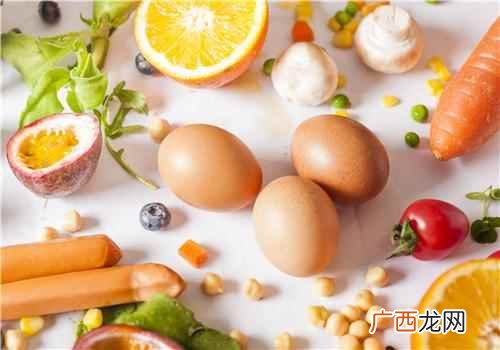 荷包蛋可以放糖吗 荷包蛋可以放糖吗,荷包蛋怎么煮不会散