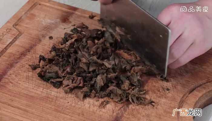 梅干菜怎么做好吃 梅干菜炒五花肉的做法