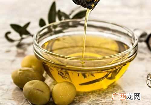 减肥期间可以用橄榄油炒菜吗 减肥可以用橄榄油炒菜吗