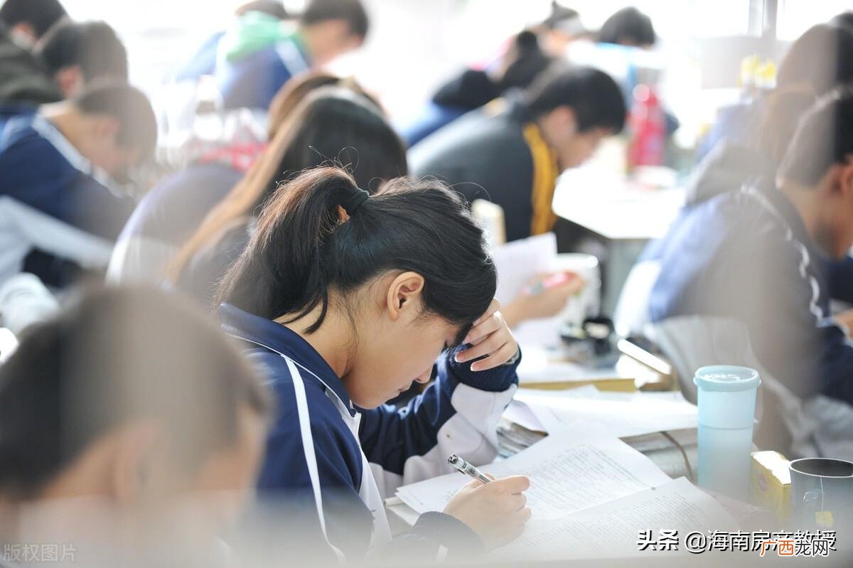 海南高考比其它地区高考更容易吗 海南高考考什么卷