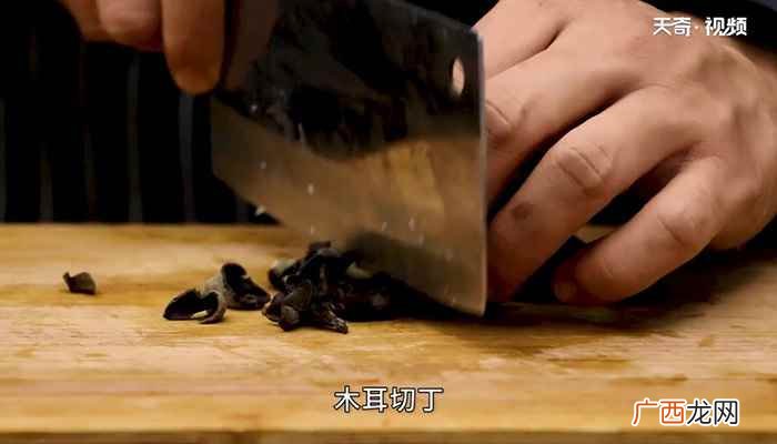 猪里脊怎么做好吃 八宝辣酱的做法