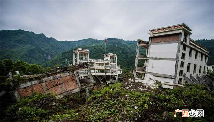 梦见地震海啸
