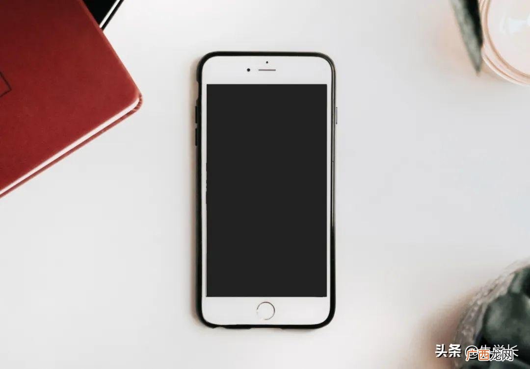苹果手机黑屏无反应强制重启 iphonex怎么强制重启