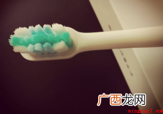 男生用牙刷为什么更容易炸毛 牙刷炸毛是质量不好吗 男生用牙刷为什么更容易炸毛