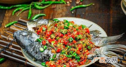 鱼晚上半夜死发白第2天可以吃吗 鱼死一晚上能不能吃