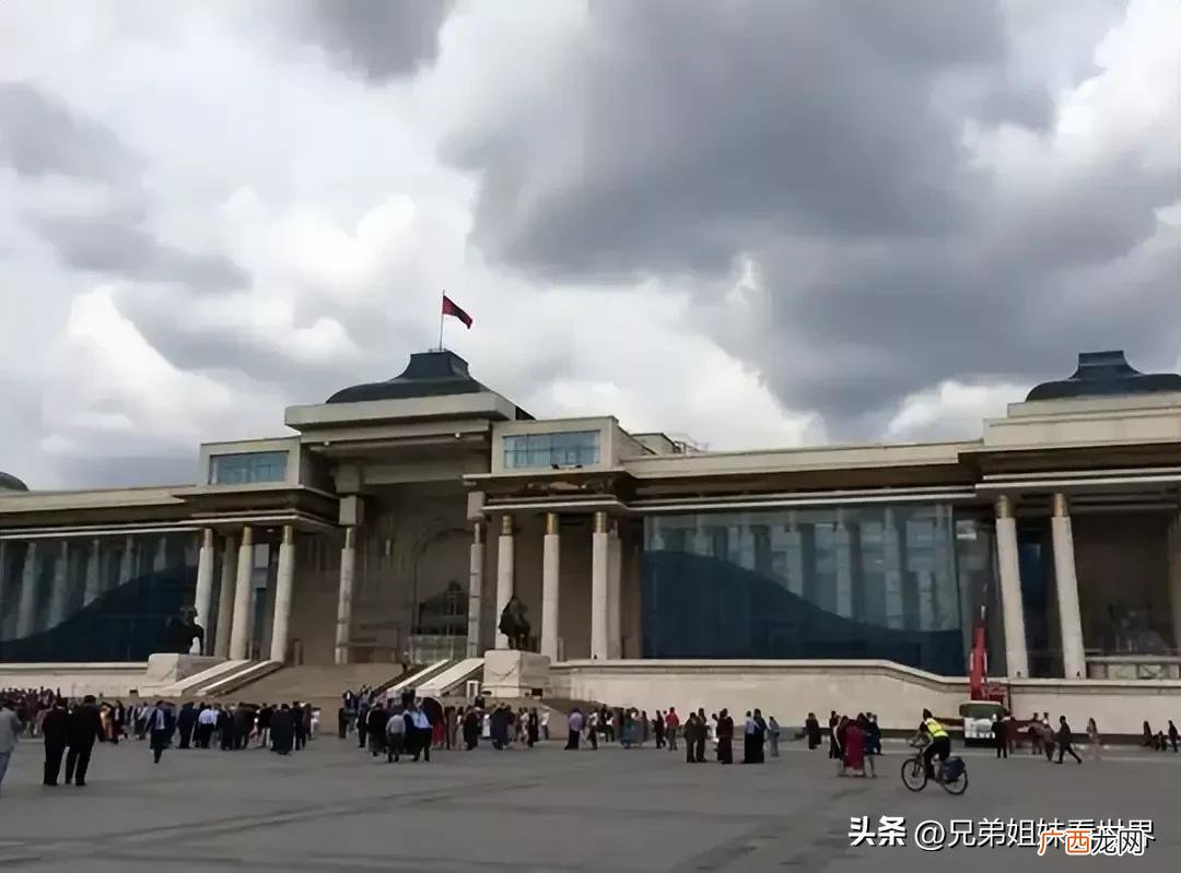 蒙古国百姓生活的真实现状 蒙古国土面积多少平方公里