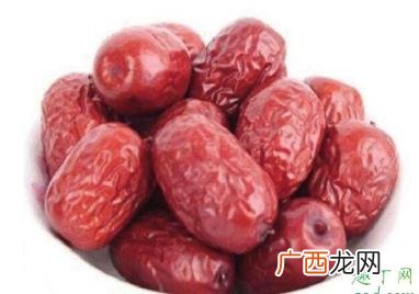 灰枣上面的灰能洗干净吗 灰枣上面的灰可以吃吗