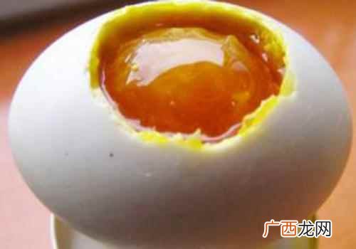 咸鸭蛋经常吃好不好 咸鸭蛋吃多了好不好