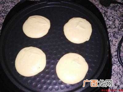 玉米饼怎么做又软又香
