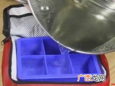 如何冻出透明的冰块