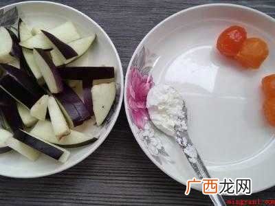 咸鸭蛋黄怎么做菜好吃又简单