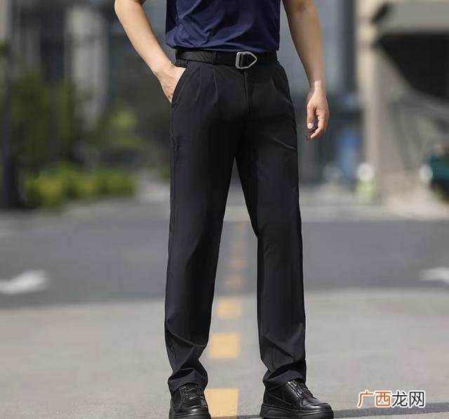 年轻公务员如何穿衣搭配男 年轻公务员如何穿衣搭配