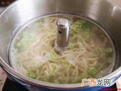 蚬子面的做法