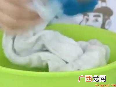 衬衫上有黄斑怎么去除