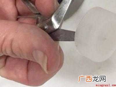 小学生水钟制作方法