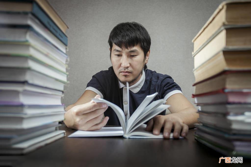 如何正确理解一万小时定律法则 一万小时定律是什么意思