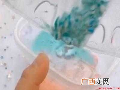 如何用牙膏做起泡胶