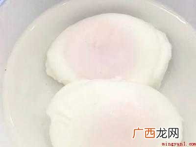 清水里怎样做荷包蛋才不散 在清水里怎样做荷包蛋才不散