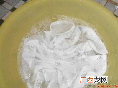手洗衣服的顺序步骤