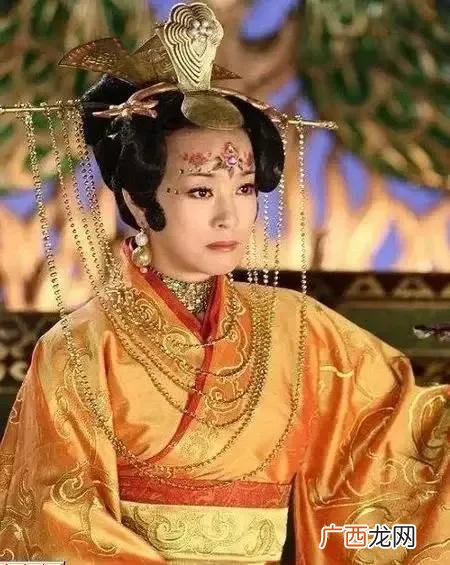 王母娘娘和玉皇大帝的关系 西王母和王母娘娘一个人吗