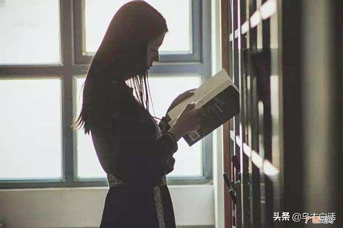 如何从哲学上理解知性的含义 知性女性是什么意思