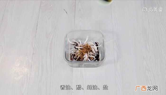 鸡胸肉怎么做好吃 手撕鸡肉拌饭的做法