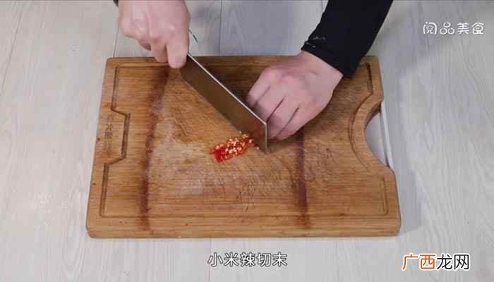 鸡胸肉怎么做好吃 手撕鸡肉拌饭的做法