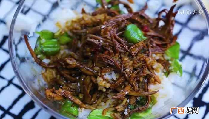 鸡胸肉怎么做好吃 手撕鸡肉拌饭的做法