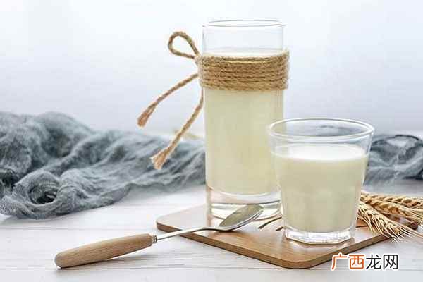 伊利纯牛奶的功效与作用干货 伊利纯牛奶的功效与作用