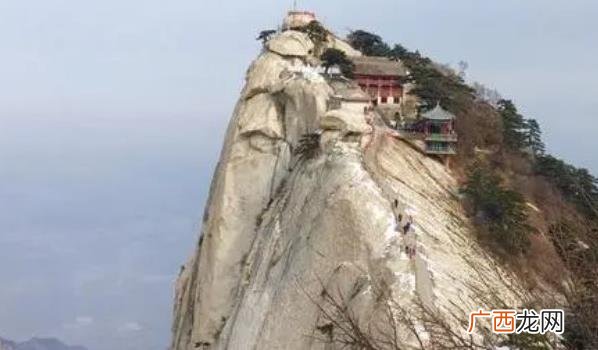 景区管理部门需要采取一些措施 五一还有近1个月三山五岳就爆满了