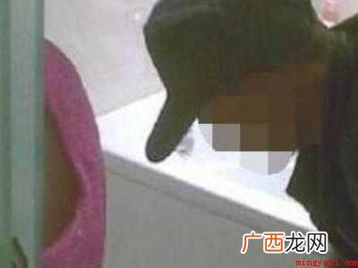 厕所堵了水满了下不去怎么办