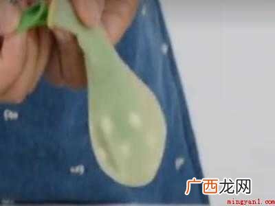 双层气球怎么打结