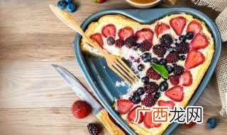 牛奶200ml、鸡蛋2个、糖少许。 怎么在家自制布丁简单方法