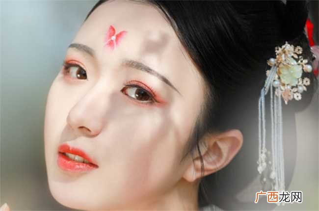 单眼皮变成双眼皮会不会影响运势 单眼皮变成双眼皮会影响运势么