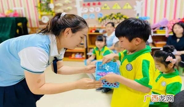 在幼儿园如何结交新朋友 怎样引导孩子在幼儿园结交朋友