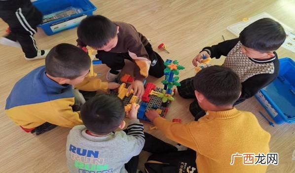 在幼儿园如何结交新朋友 怎样引导孩子在幼儿园结交朋友