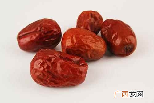 新疆和田枣一天吃几个为好 和田玉枣一天吃几个