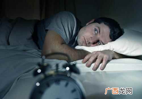 失眠多梦是怎么回事怎么办 失眠多梦是怎么回事