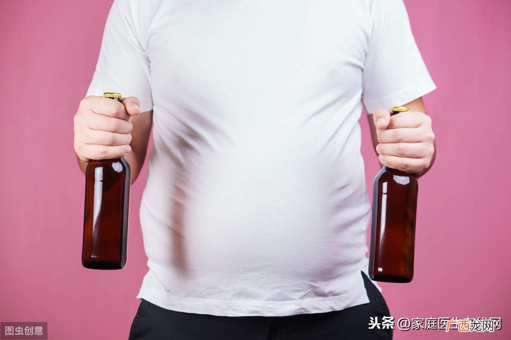 女人啤酒肚是怎么形成的 啤酒肚是怎么形成的