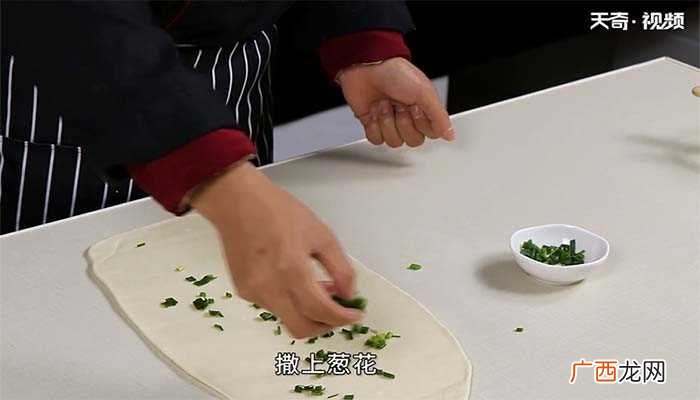 手撕饼怎么做好吃 手撕饼的做法