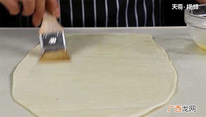 手撕饼怎么做好吃 手撕饼的做法