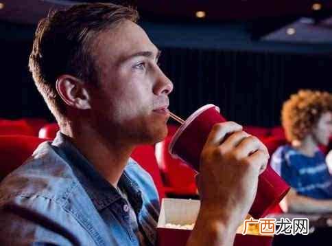 早晨起来喝可乐好吗